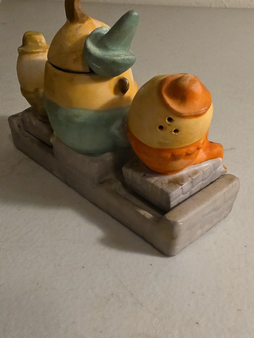 S. S. Kresge Co. Vintage Three-Figure Ceramic Holiday Decor
